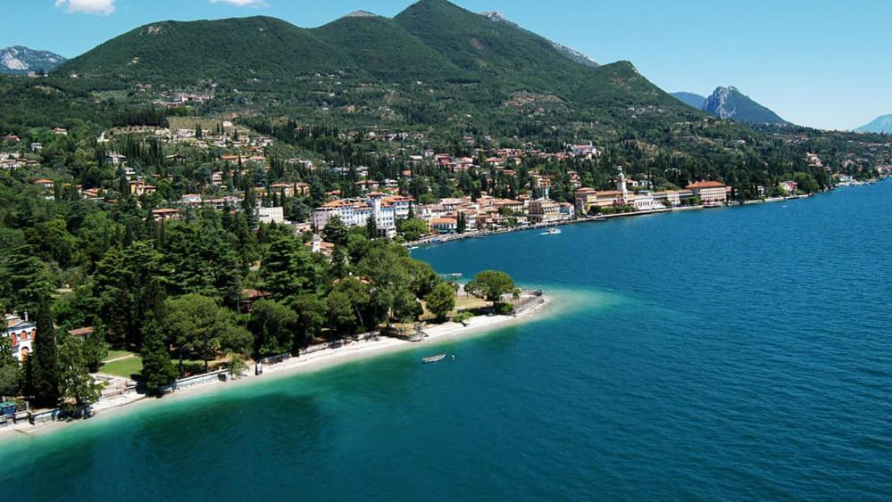 Happy Hotel Atelier Gardone Riviera Centro & Beach Esterno foto