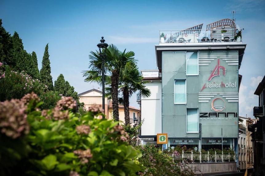 Happy Hotel Atelier Gardone Riviera Centro & Beach Esterno foto