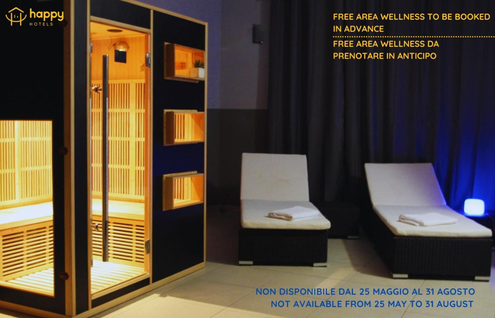 Happy Hotel Atelier Gardone Riviera Centro & Beach Esterno foto